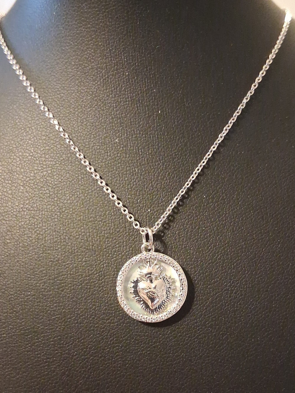 Sacred Heart Of Jesus Pendant Necklace New